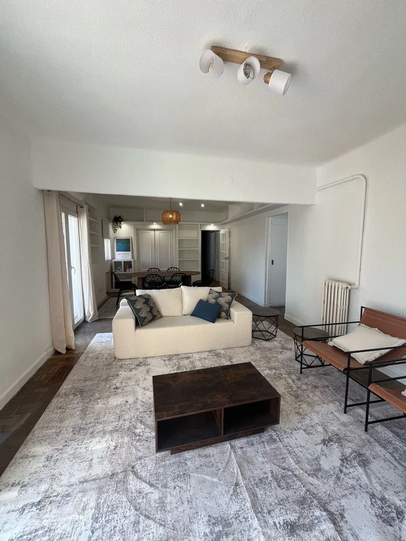 Piso en avenida de América, 7