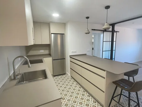 Piso en calle de Antonio López, 49 - Foto 2