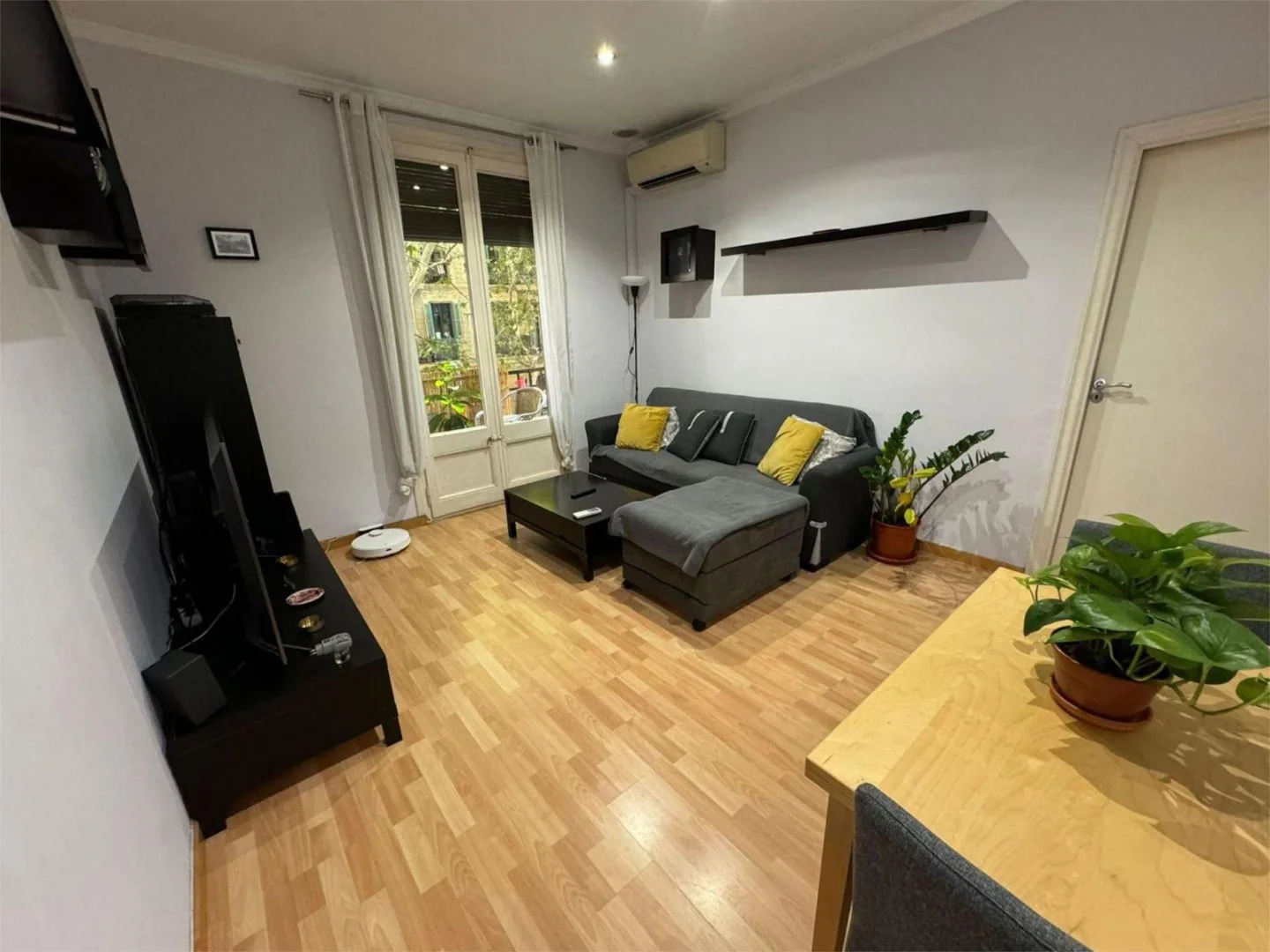 Piso en  Carrer de Calàbria 203 - Foto 1