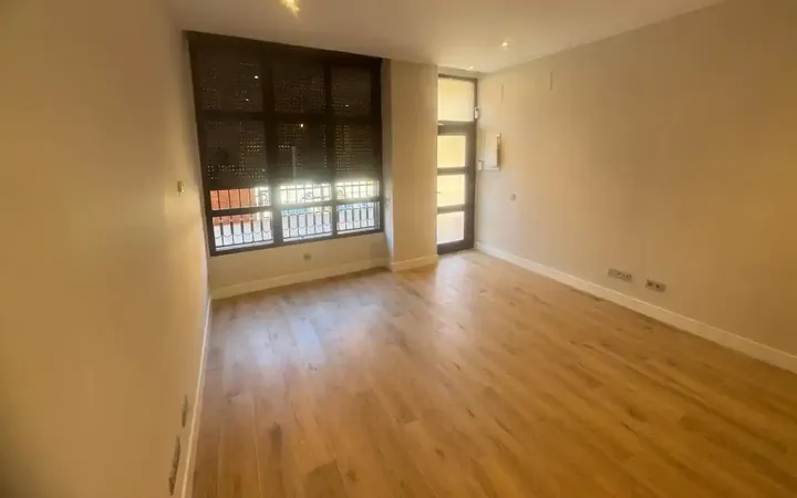 Piso en  Calle de Emiliano Barral 16 - Foto 9