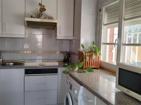 Piso en  Calle Tramontana 16 - Foto 8