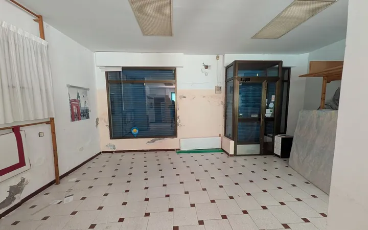 Edificio de uso mixto en Abrantes - Foto 13