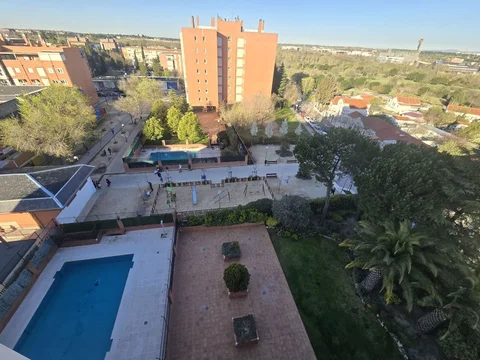 Piso en calle Hoyo de Pinares, 4 - Foto 19