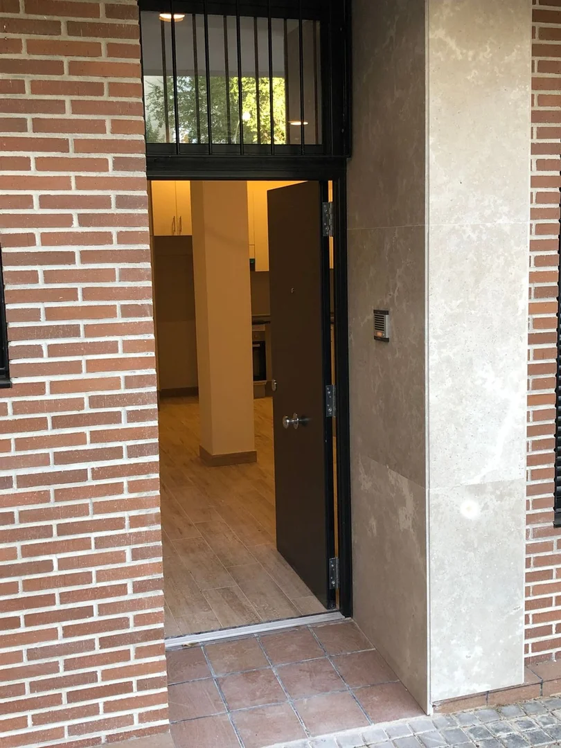 Piso en calle del Arroyo de la Media Legua, 46 - Foto 2