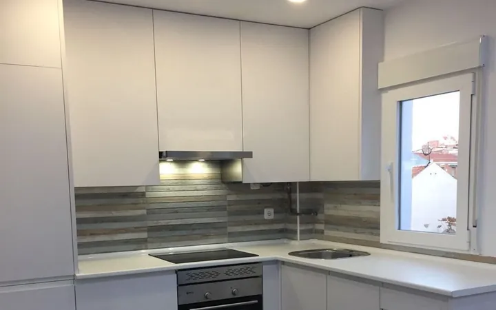 Piso en Valdeacederas - Foto 1