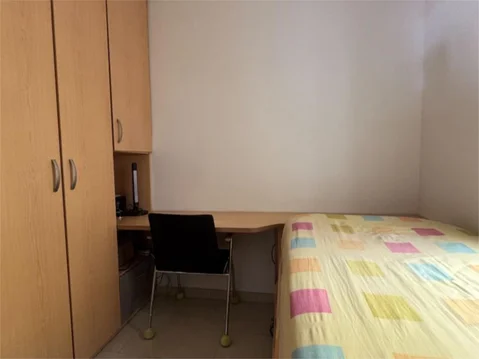 Piso en  Carrer de José Millán González 18 - Foto 5