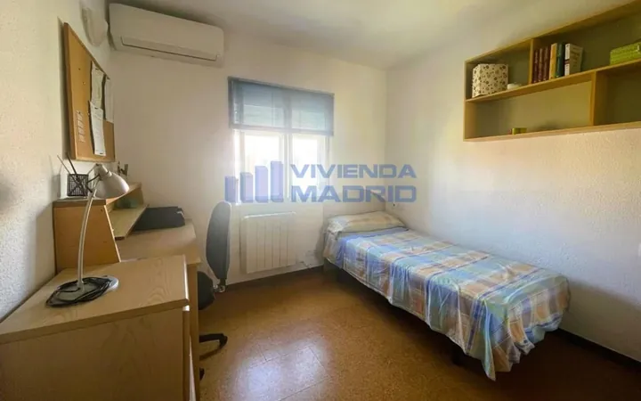 Piso en Calle de José Anduiza, Tres Olivos - Valverde - Foto 1