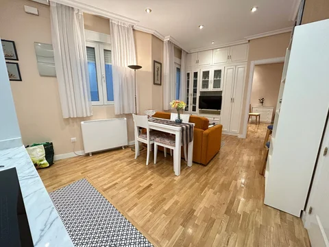 Piso en calle de Bocángel, 5 - Foto 1