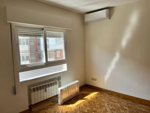 Piso en calle de Enrique Jardiel Poncela, 12 - Foto 3