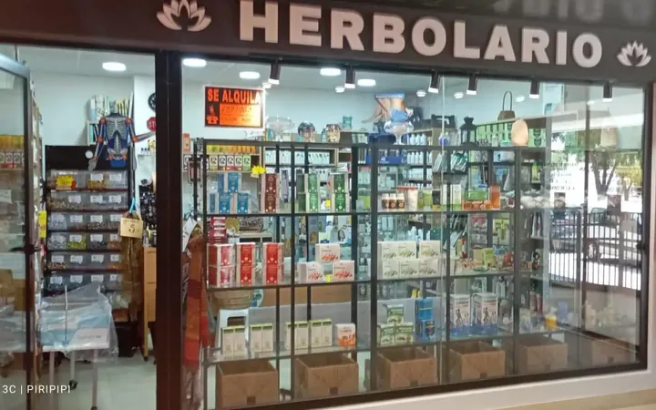 Local comercial en  Calle de Alberique 10 - Foto 1