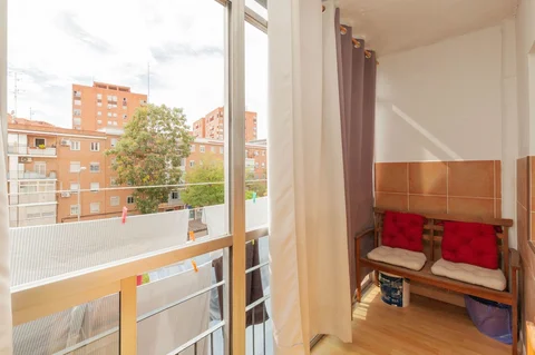 Piso en Barrio Palomeras sureste - Foto 6