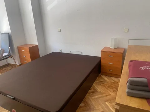 Piso en calle de Alcalá, 375 - Foto 4