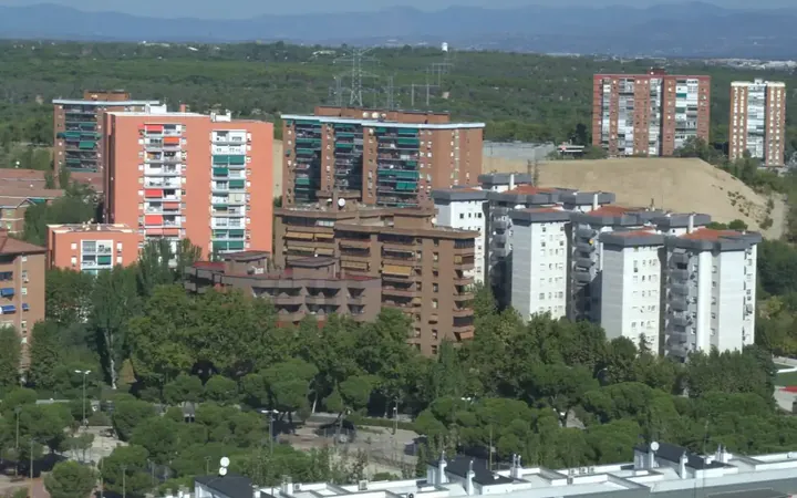 Piso en  Calle de Camarena 50 - Foto 1