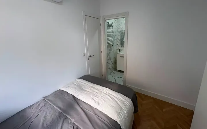 Piso en  Calle de Juan Bravo - Foto 12