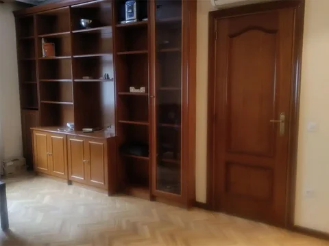 Piso en  Calle de Narváez 35 - Foto 2