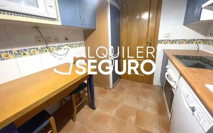 Piso en Calle de Ladera de los Almendros, Valdebernardo - Valderrivas - Foto 6