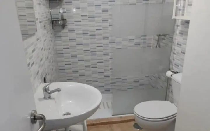 Piso en Calle de Juan Bravo, Lista - Foto 5