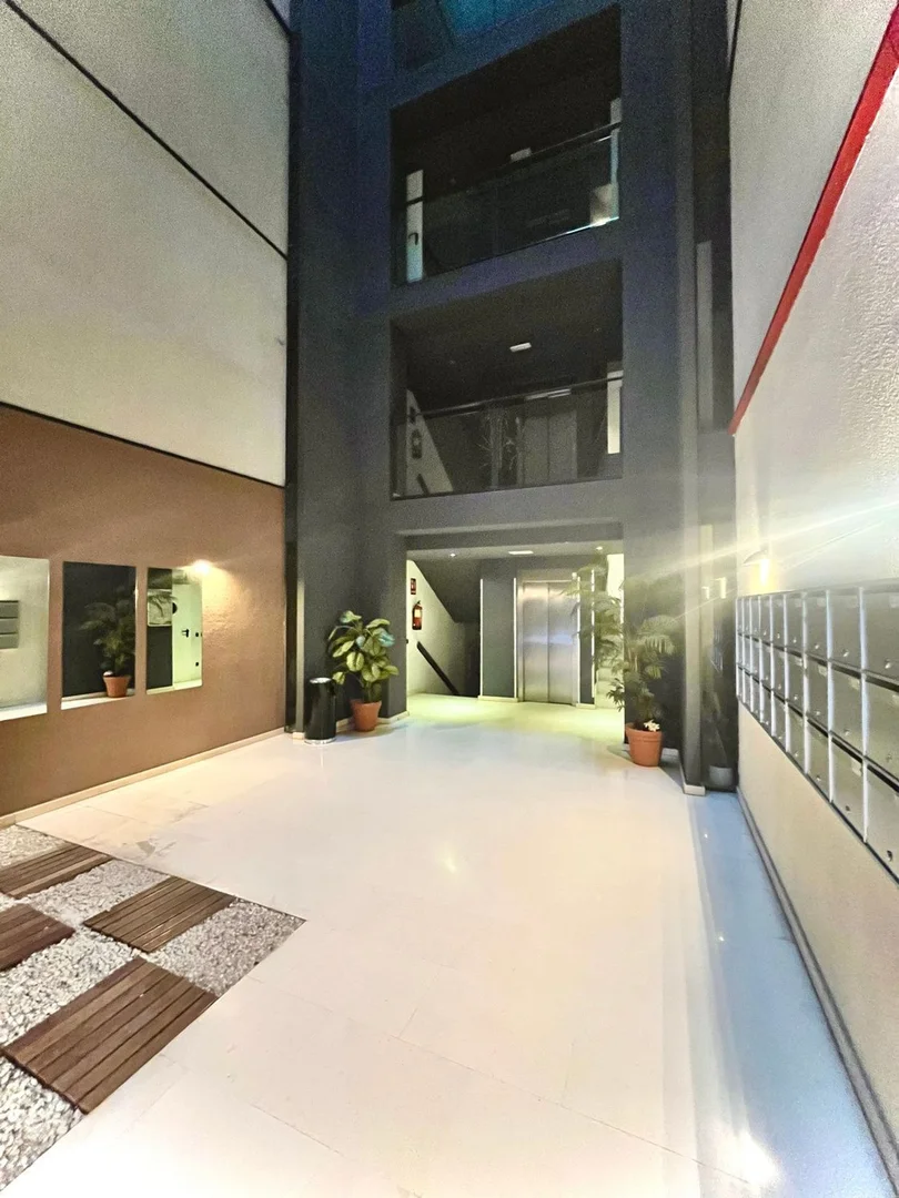 Piso en Barrio Pau de Carabanchel - Foto 1