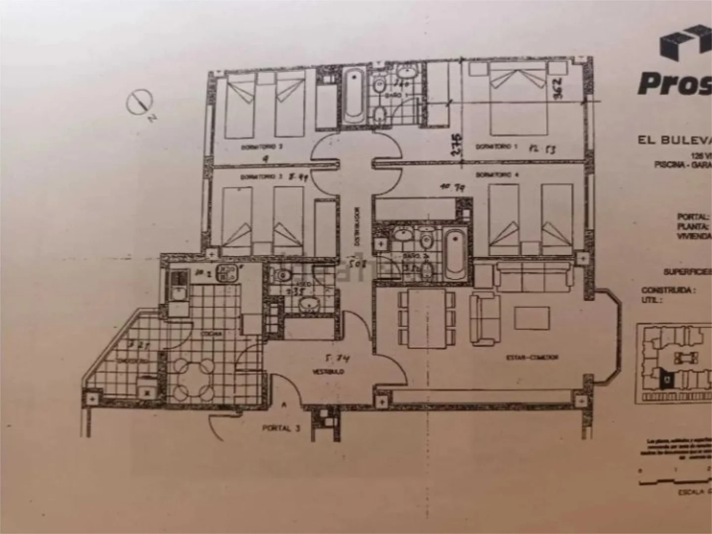 Piso en  Calle Antonio Romero 6