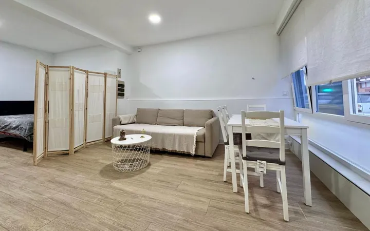 Estudio en Calle de Etruria, Canillejas - Foto 1