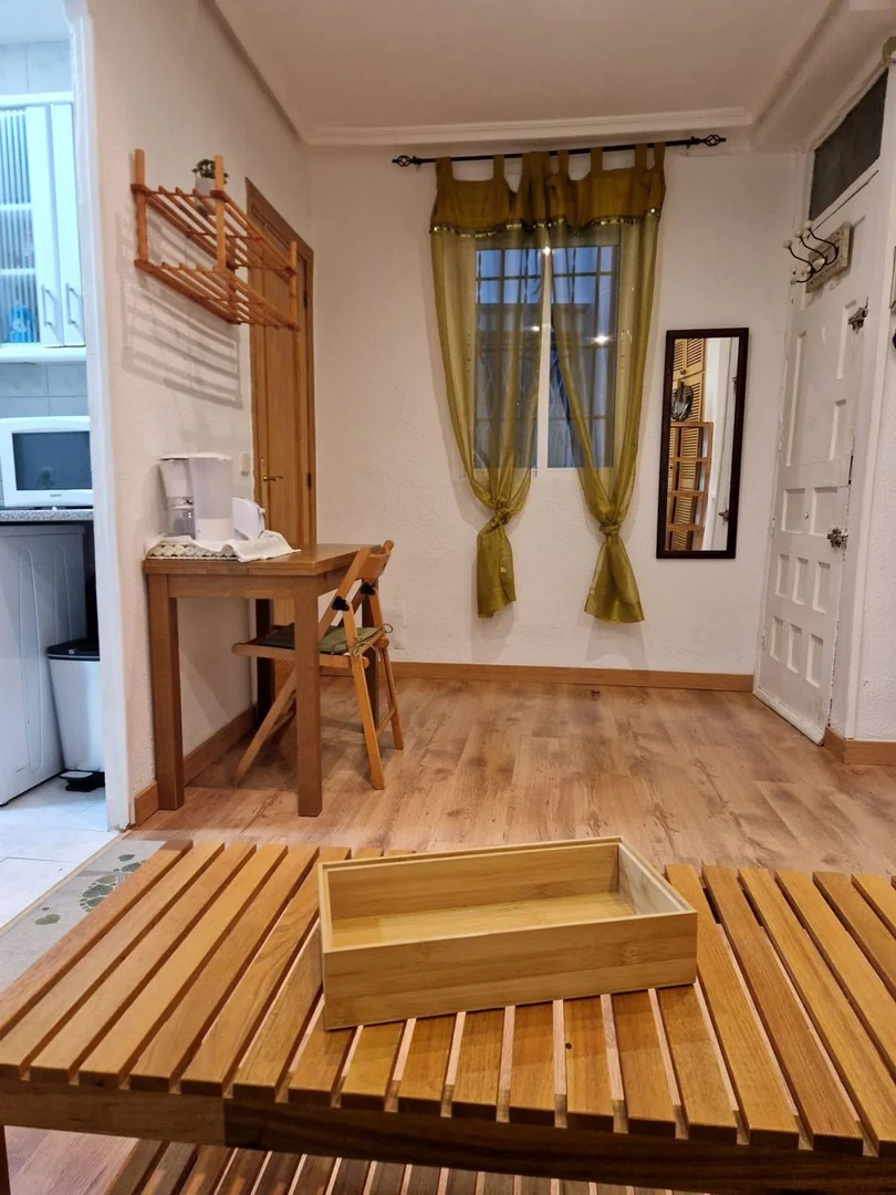 Estudio en Calle Provisiones, 11, Lavapiés-Embajadores - Foto 3