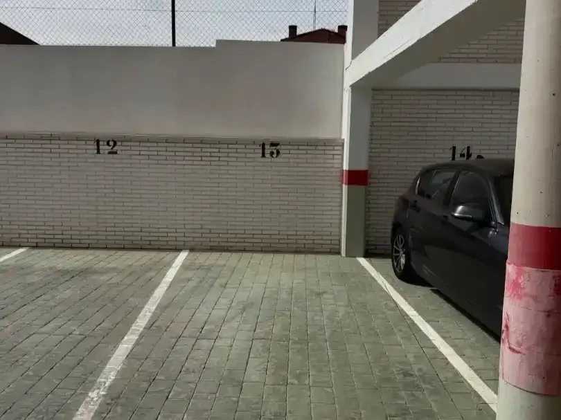 Piso en  Calle de Baracaldo 12 - Foto 3