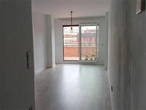 Ático en calle Calle de Embajadores 148 - Foto 3