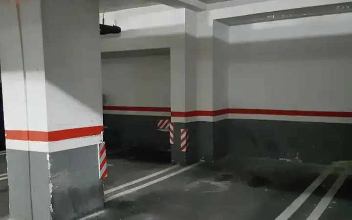 Garaje en  Carrer de Trajà 10 - Foto 1