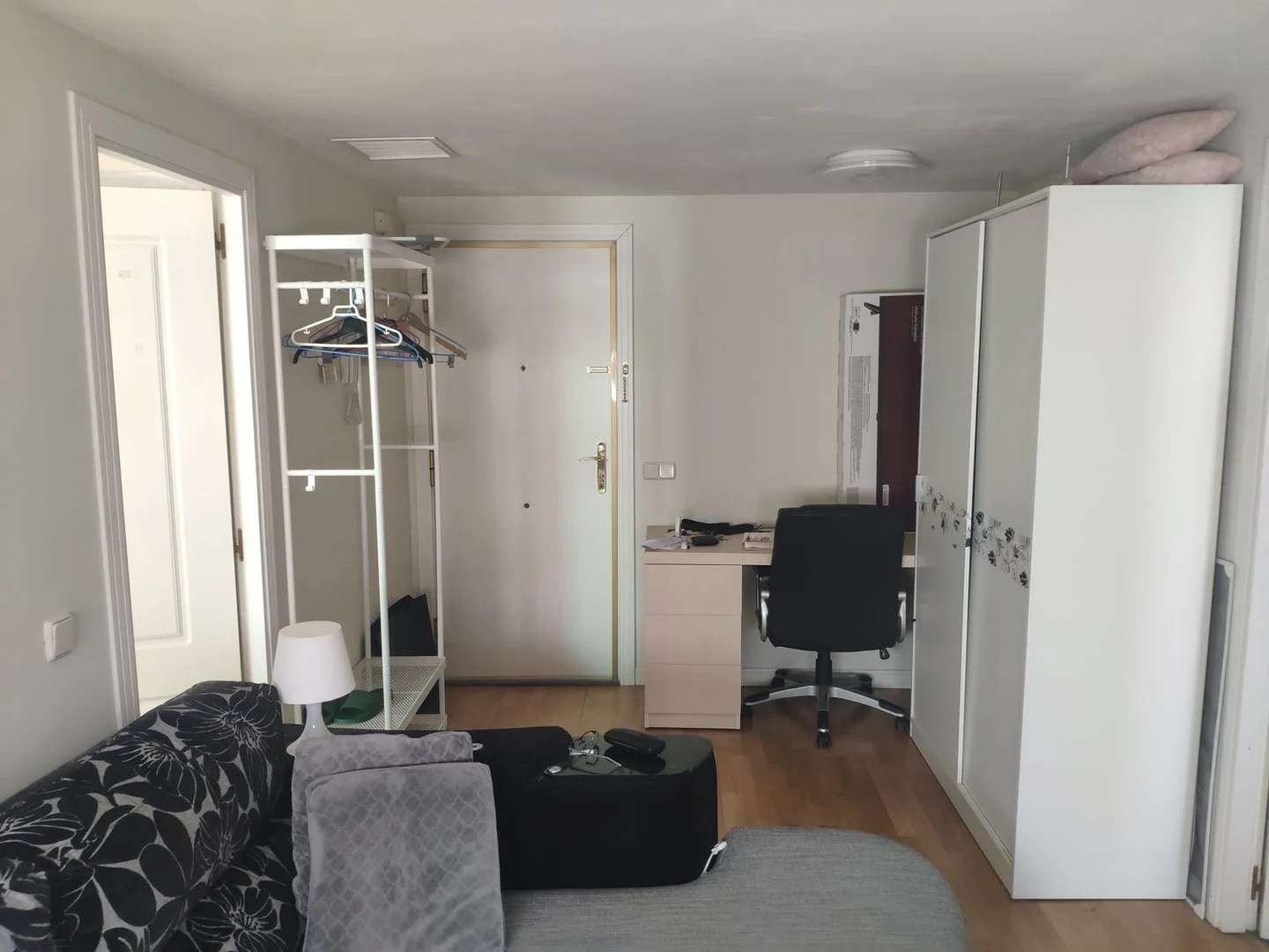 Piso en calle del Roble, 10 - Foto 2