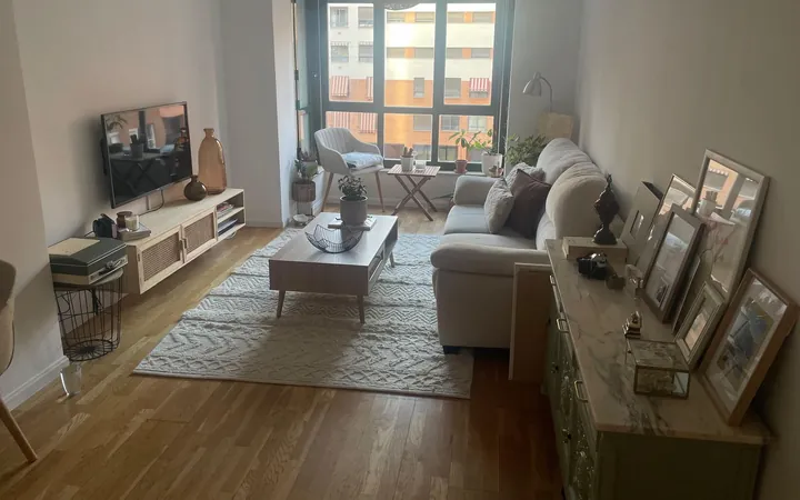Piso en Calle de Rafael Bergamín, 16, San Juan Bautista - Foto 1