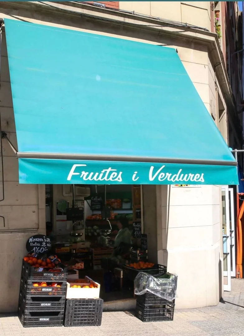 Local en Frutería en Calle de Padilla, 360, El Baix Guinardó - Foto 5