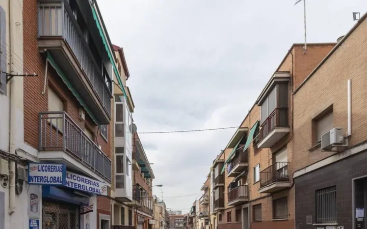 Estudio en Calle de Rodrigo Uhagón, Pradolongo - Foto 17