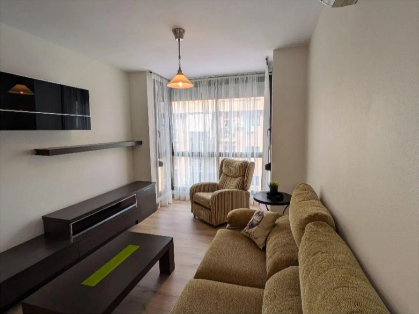 Piso en  Calle de Julián Rabanedo 19