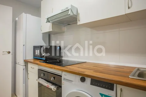 Piso en calle de Zaldívar - Foto 6