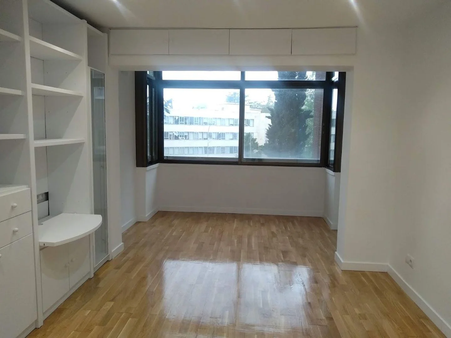 Piso en avenida de Pío XII, 92