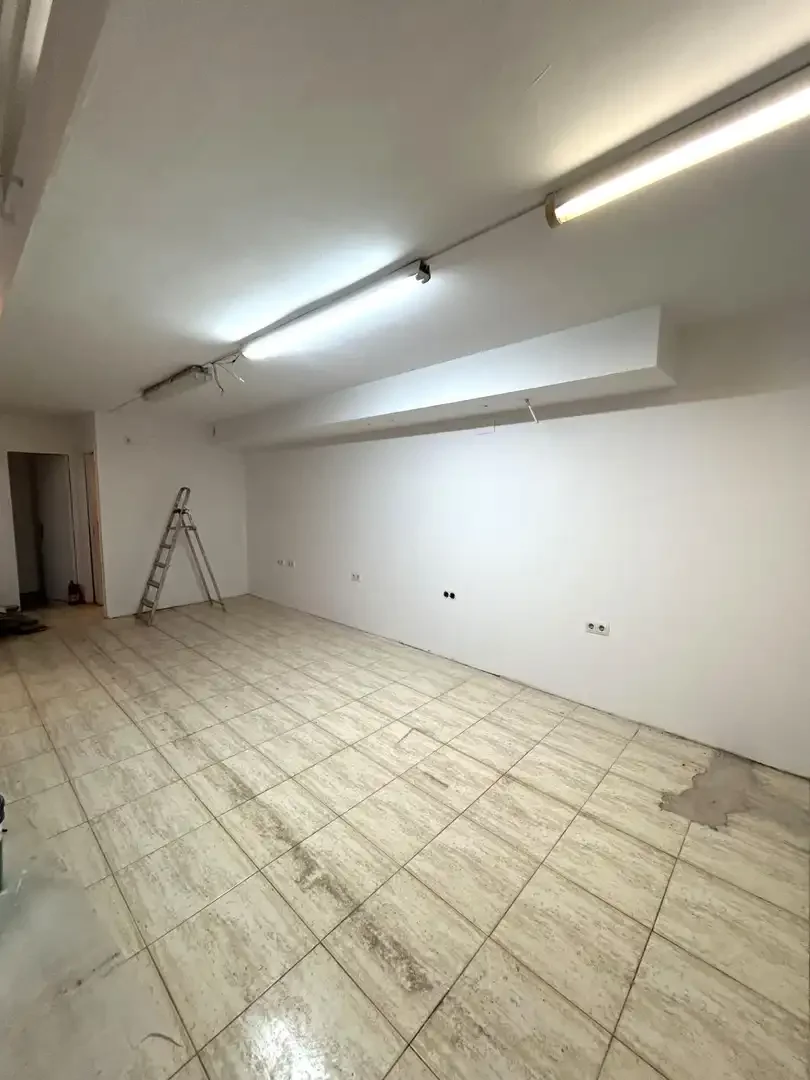 Local comercial en  Carrer BEGUR - Foto 4