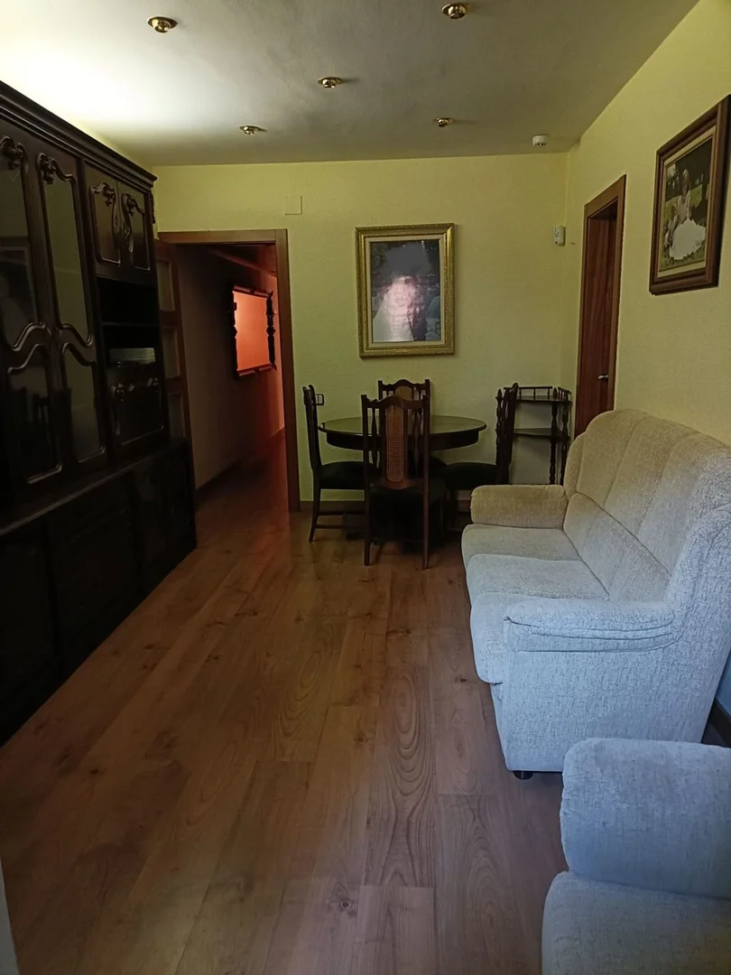 Piso en calle de Sigüenza, 100 - Foto 1