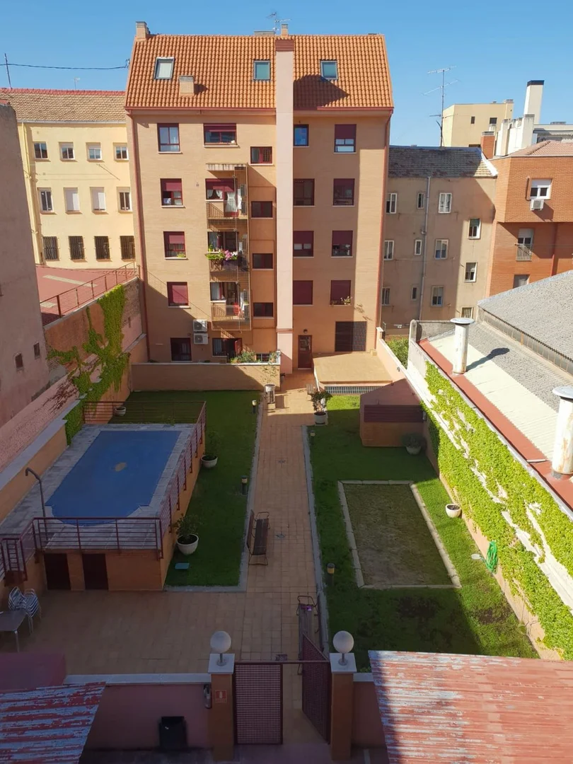 Ático en calle Ailanto, 15