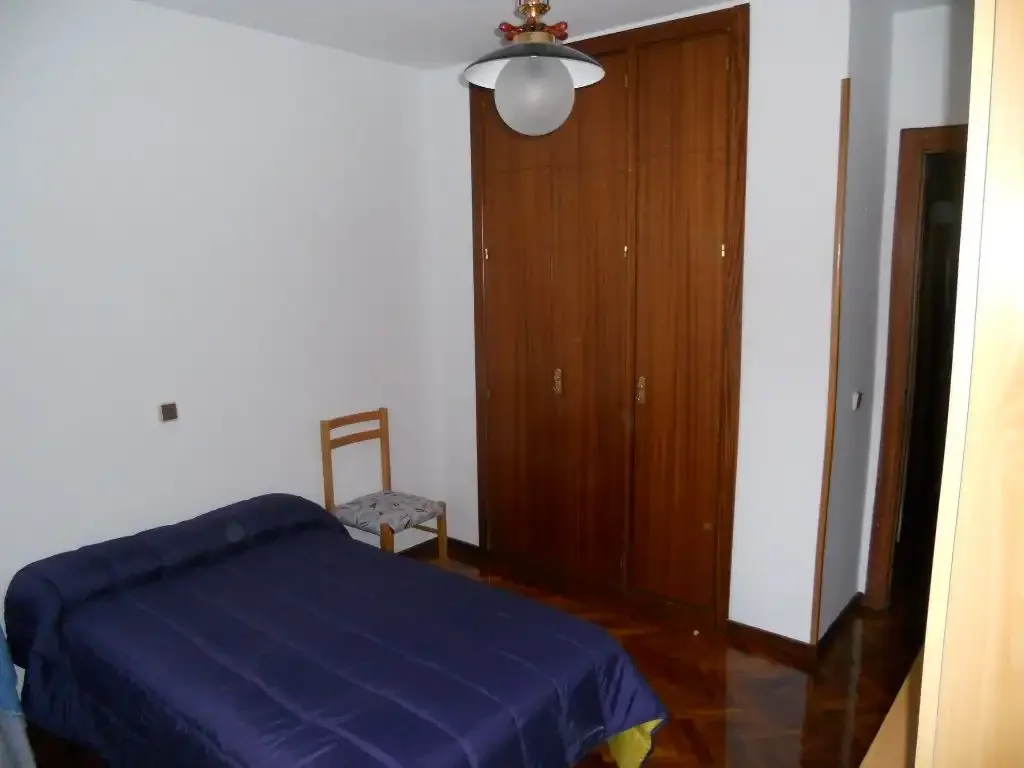 Piso en  Calle de Melchor Fernández Almagro 29 - Foto 17