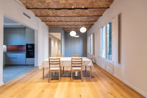 Piso en calle de la Diputació, 222 - Foto 1