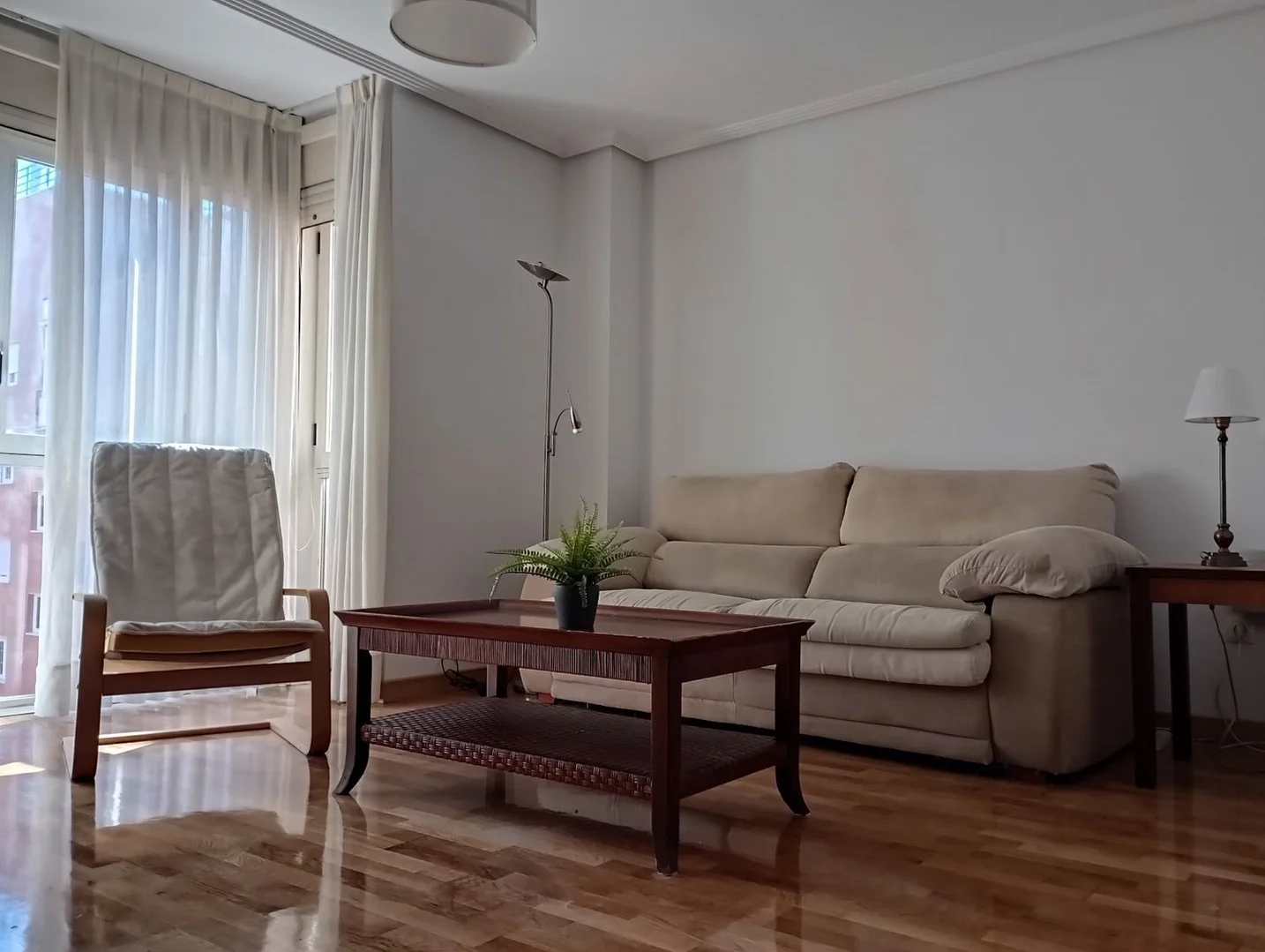 Piso en calle Luis Sánchez Polack Tip, 3 5