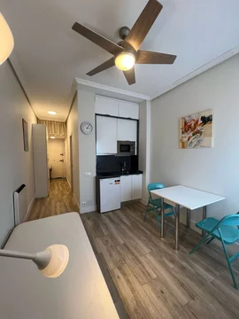 Estudio en calle del Doctor Esquerdo, 160 - Foto 13