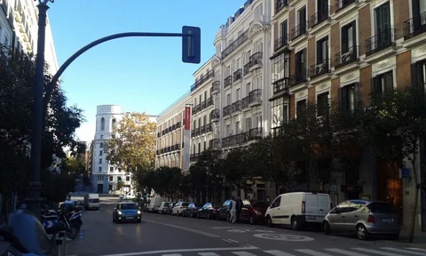 Alquiler de piso en Calle Bárbara de Braganza, 12 - Foto 2