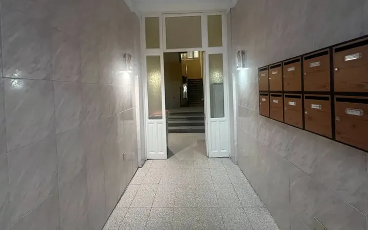 Piso en  Calle del León - Foto 2