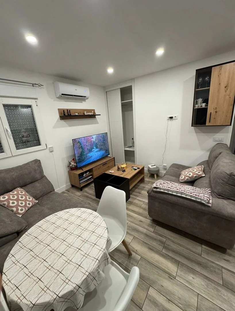 Piso en calle de Urgel, 42 - Foto 1