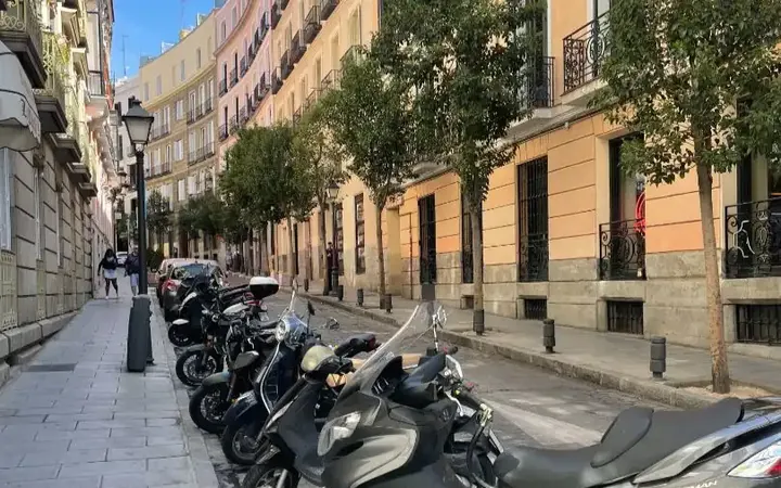 Piso en  Calle de Campomanes 6 - Foto 16