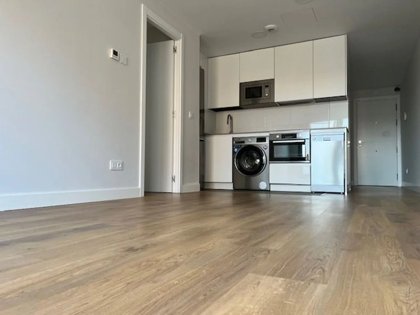 Piso en calle Acuario, 31 - Foto 2