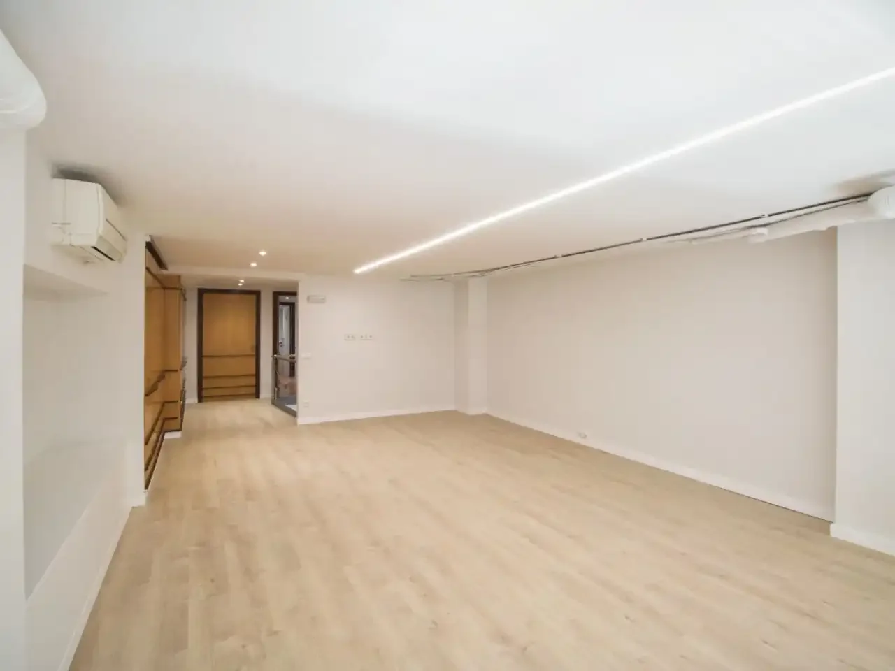 Local comercial en  Carrer de València 637 - Foto 7
