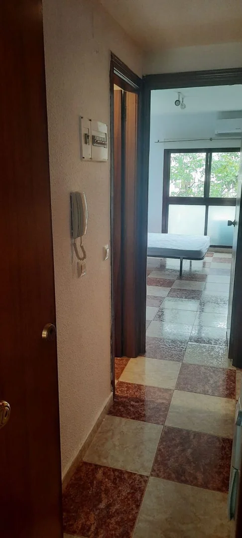 Estudio en Barrio Valdeacederas - Foto 4