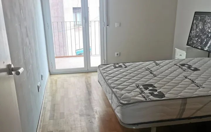Piso en Calle de Rogent, 81 b, El Camp de l'Arpa del Clot - Foto 2